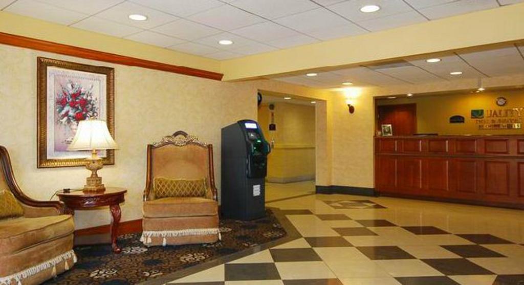 Quality Inn & Suites Bensalem Exteriér fotografie