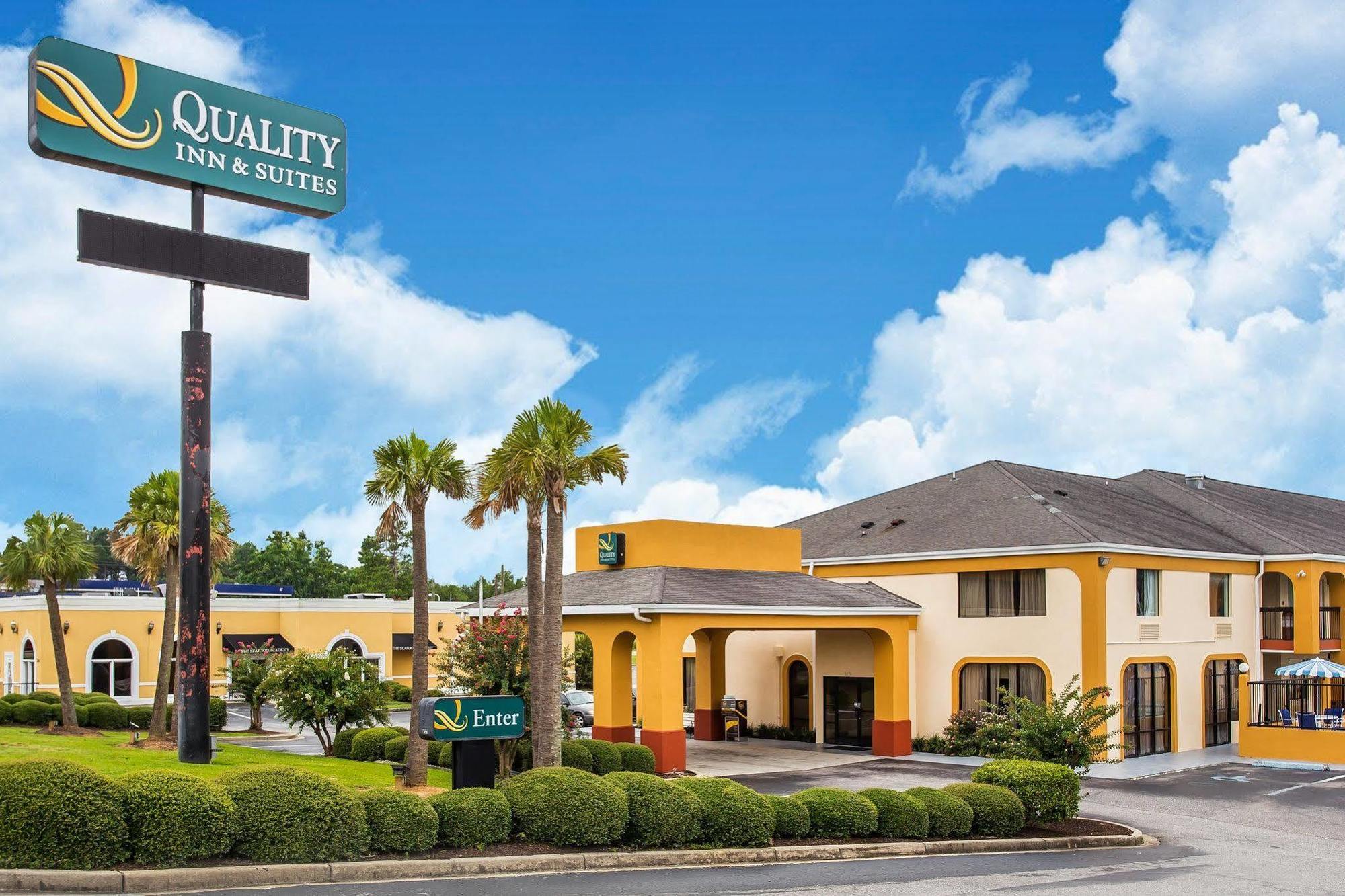 Quality Inn & Suites Bensalem Exteriér fotografie